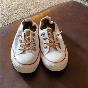 Women’s converse all star!